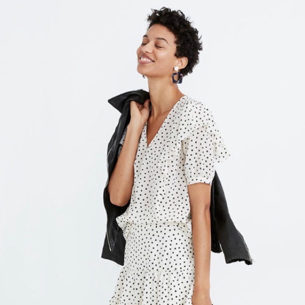 Madewell Silk V-Neck Shoulder-Ruffle Top in Inkbrush Dots Size Medium